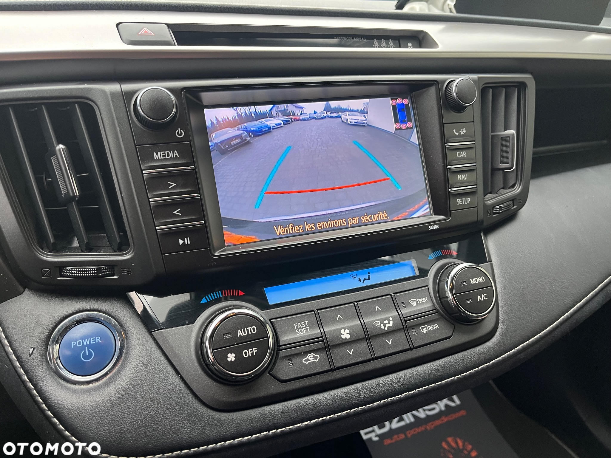 Toyota RAV4 - 10
