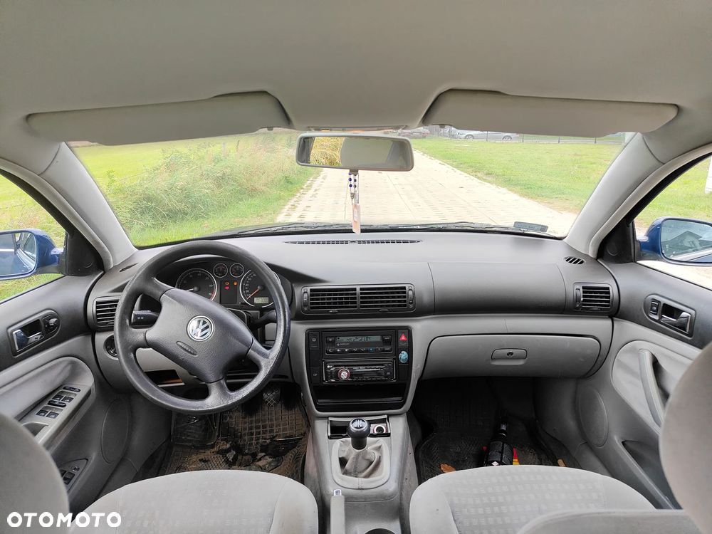 Volkswagen Passat - 8