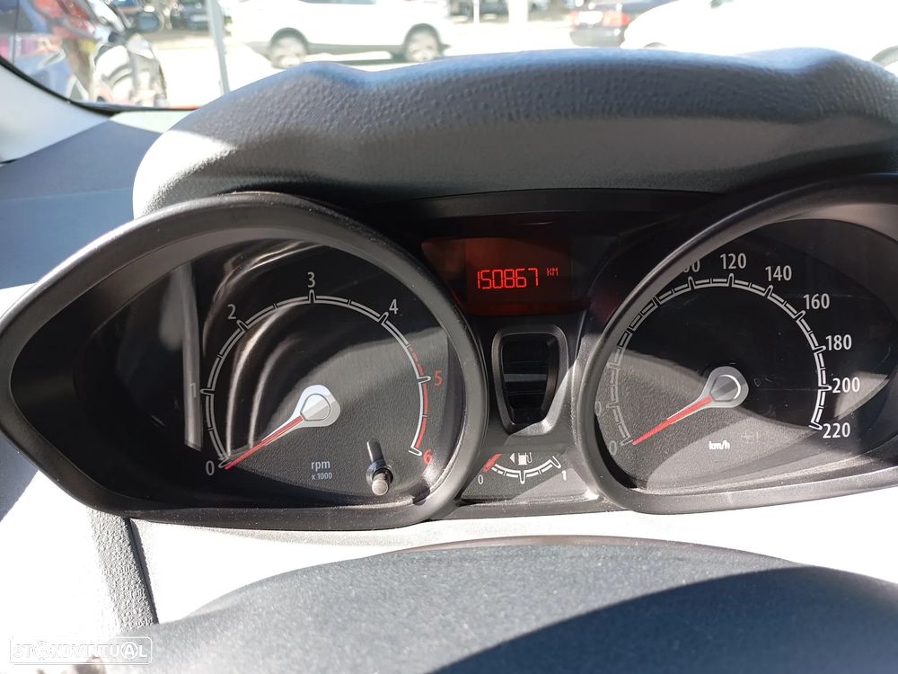 Ford Fiesta 1.4 TDCI - 13