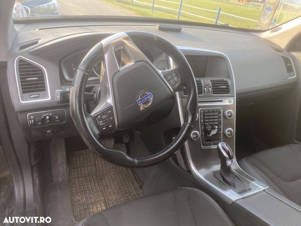 Volvo XC 60 D4 Geartronic Summum - 7