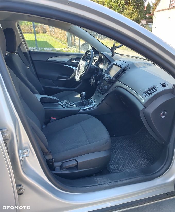 Opel Insignia 2.0 CDTI - 9