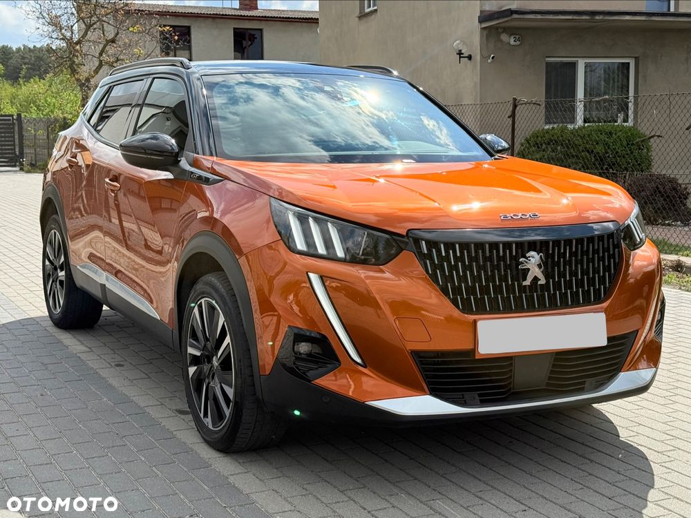 Peugeot 2008 PureTech 155 EAT8 GT - 2