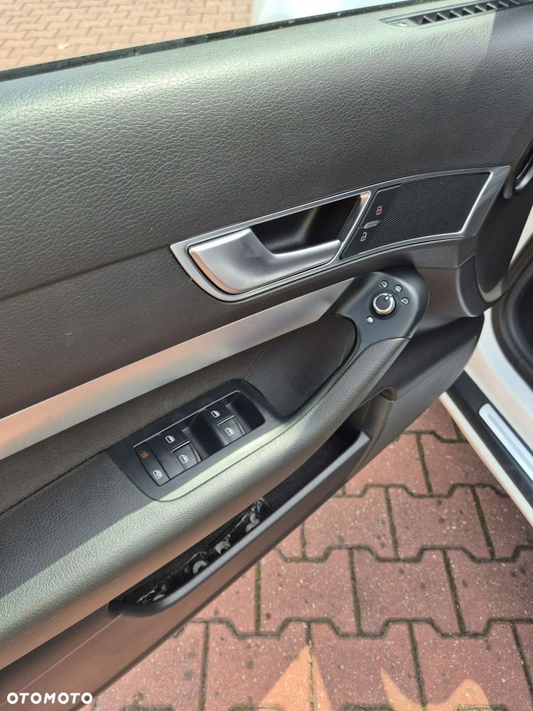 Audi A6 Avant 2.7 TDI DPF quattro tiptronic - 22