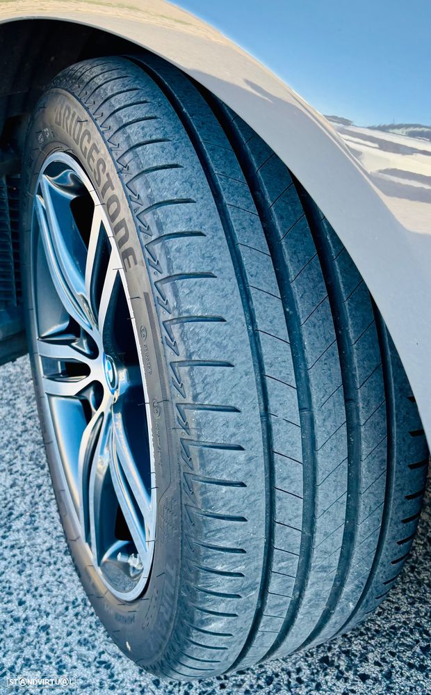 BMW 530 e Line Luxury - 23