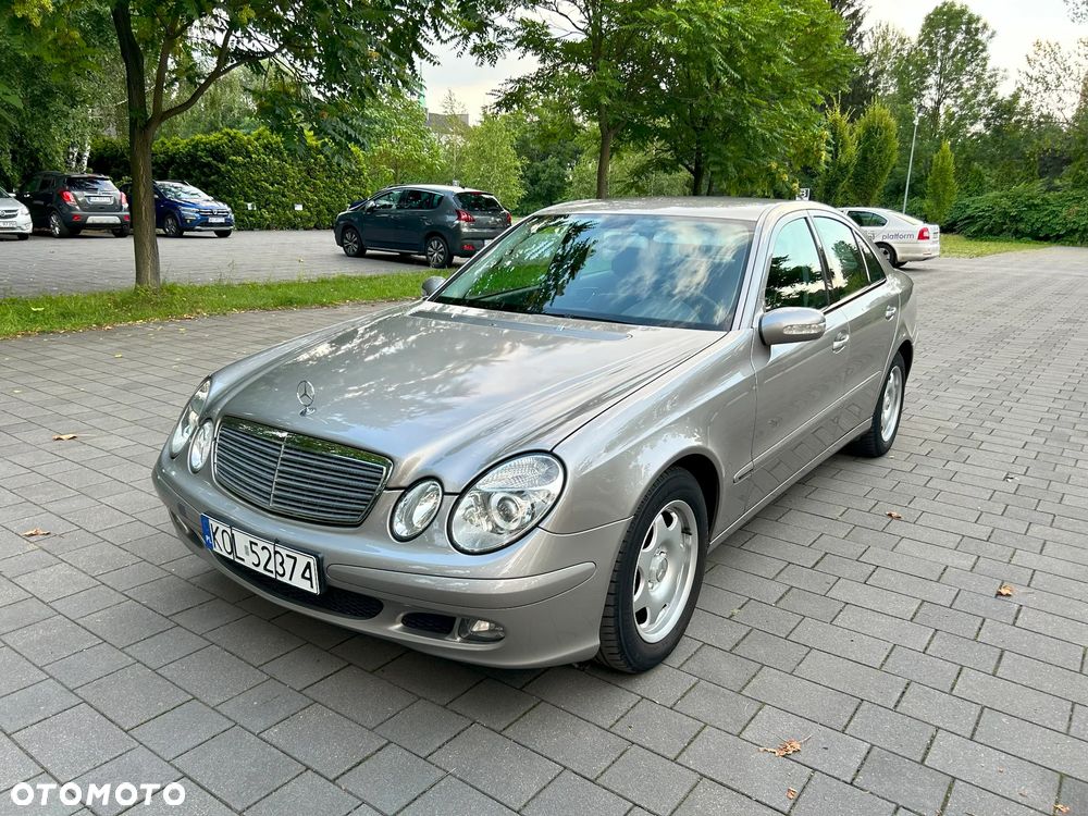 Mercedes-Benz Klasa E 200 CDI Classic - 19