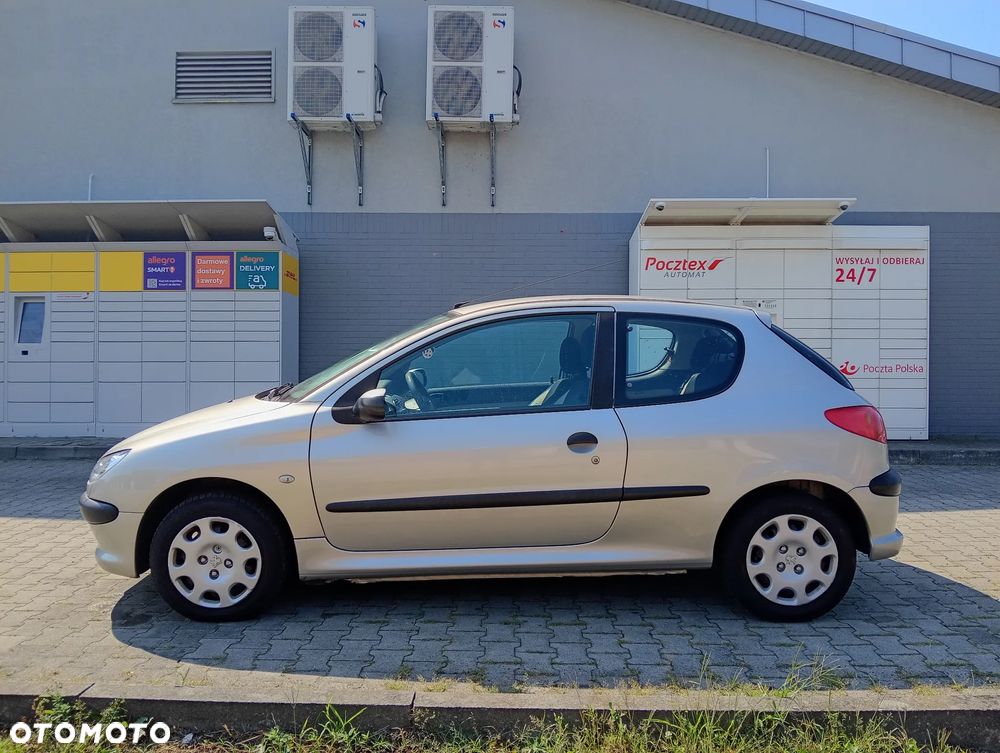 Peugeot 206 1.1 XR - 1