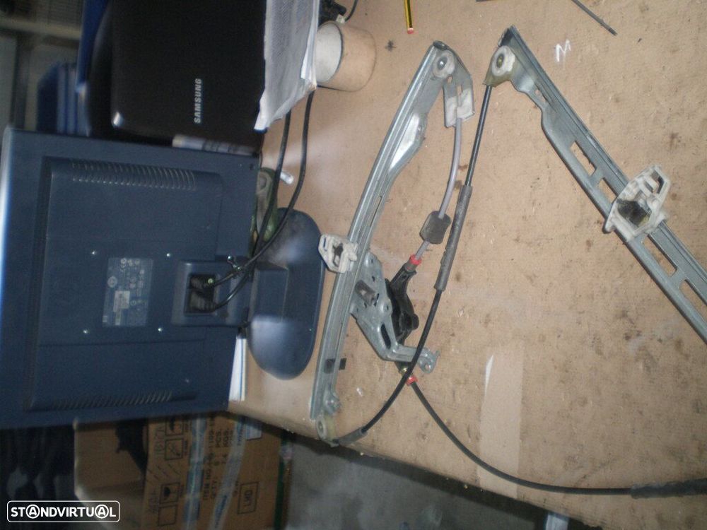 Elevador Sem Motor S/REF035 PEUGEOT 206 2000 5P FD - 2