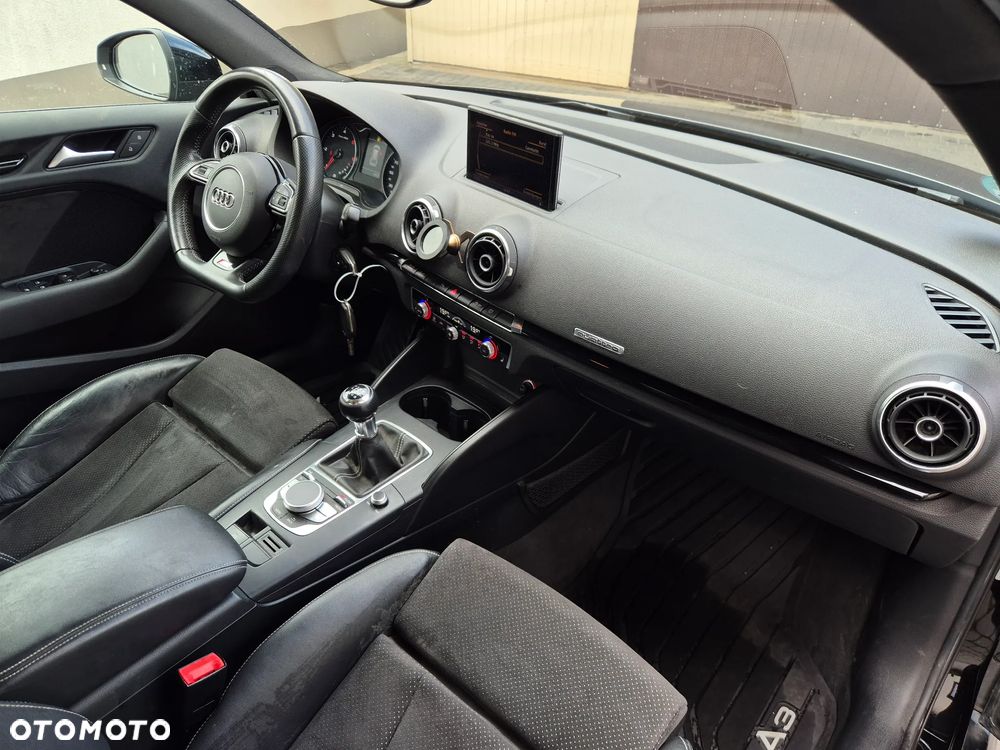 Audi A3 Sportback - 13