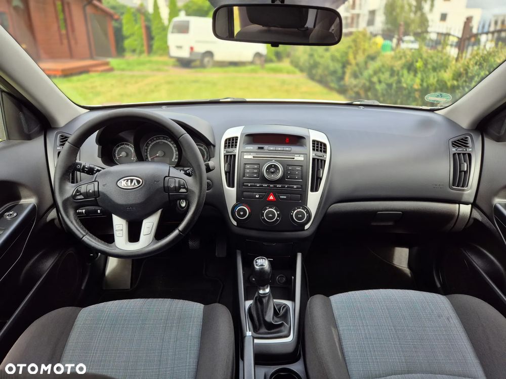 Kia Ceed 1.4 CVVT EX - 21