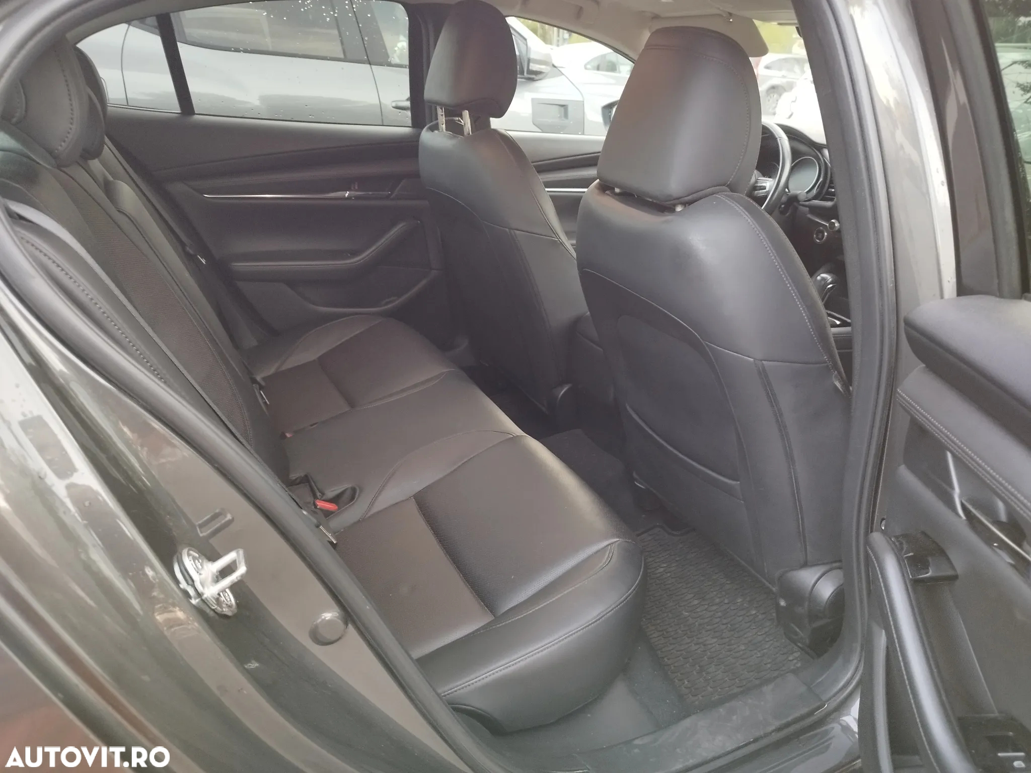 Mazda 3 G122 AT Plus - 9
