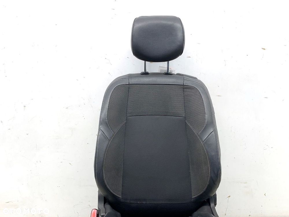 FOTEL LEWY PRZÓD  RENAULT MEGANE CC (EZ0/1_) 2010 - 2022 1.4 TCe (EZ0F, EZ1V) 96 kW [131 KM] - 2