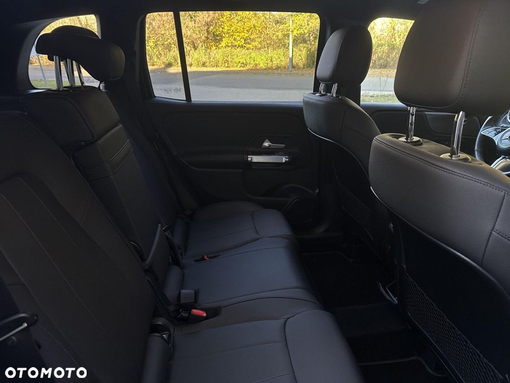 Mercedes-Benz GLB - 19