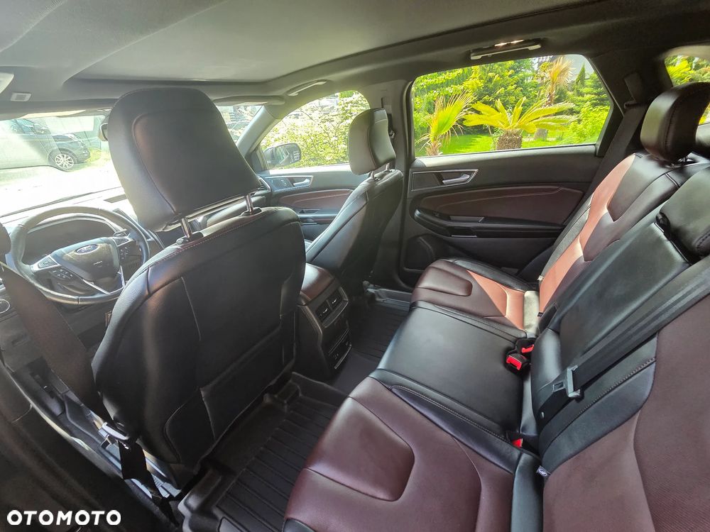 Ford Edge - 32