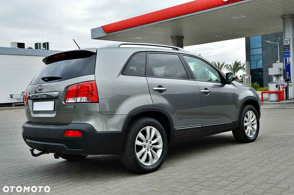 Kia Sorento - 4