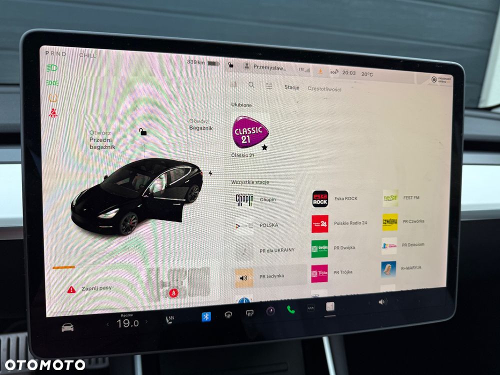 Tesla Model 3 Langstreckenbatterie Allradantrieb Dual Motor Performance - 30
