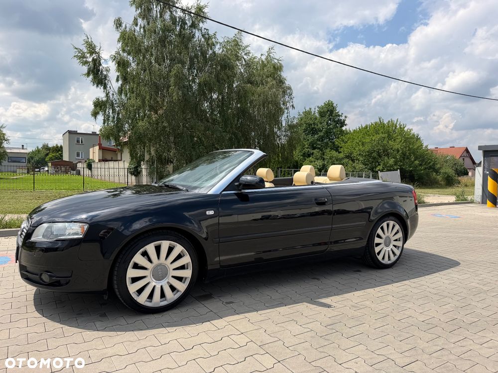 Audi A4 Cabrio 3.2 FSI Multitronic - 2