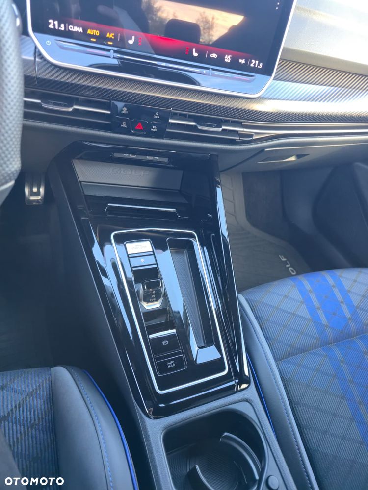 Volkswagen Golf - 14