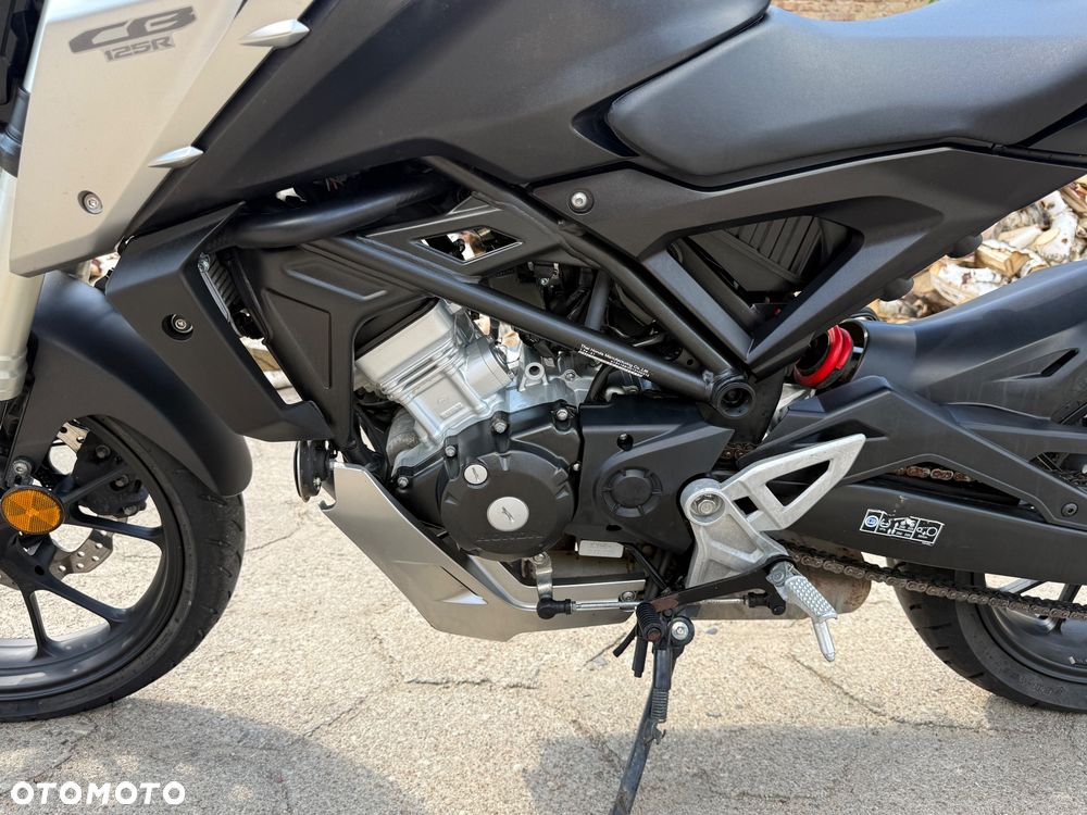 Honda CB - 23