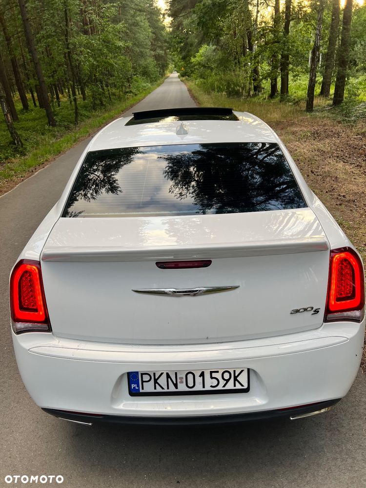 Chrysler 300s - 18