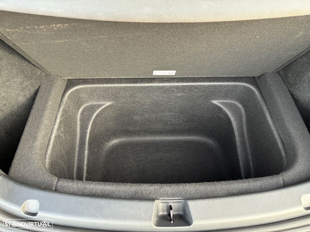 Tesla Model Y Long Range Tração Integral - 12