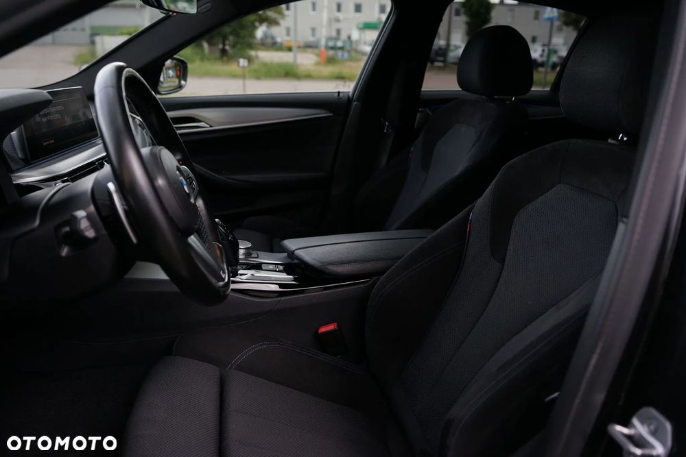BMW Seria 5 - 23