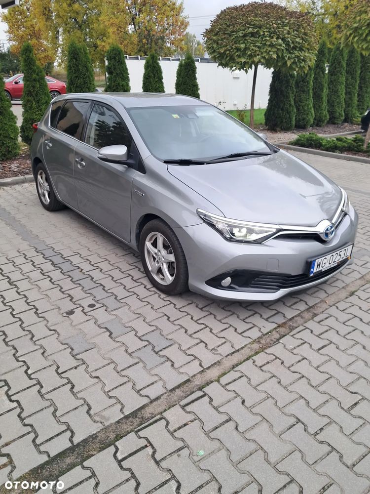 Toyota Auris Hybrid 135 Premium - 2