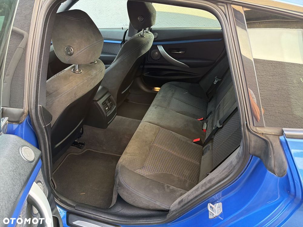 BMW Seria 3 328i xDrive - 14