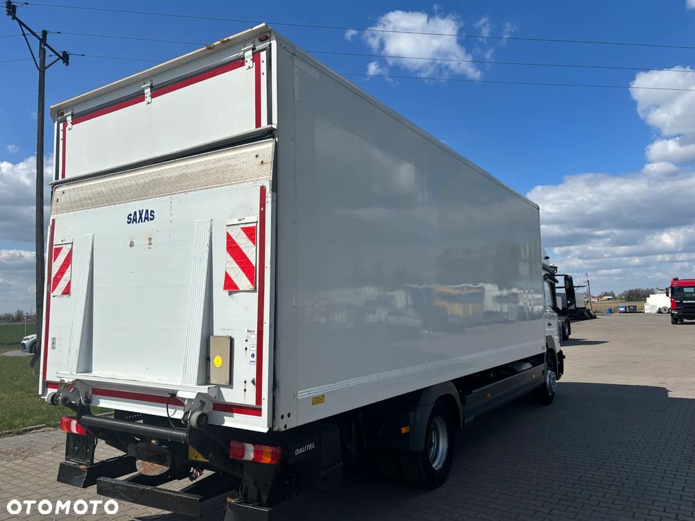 Mercedes-Benz ATEGO 1227 kontener z windą ,  kabina sypialna , webasto, klimatyzacja, niski przebieg , bezwypadkowy. (nie 1224, 1230) - 20