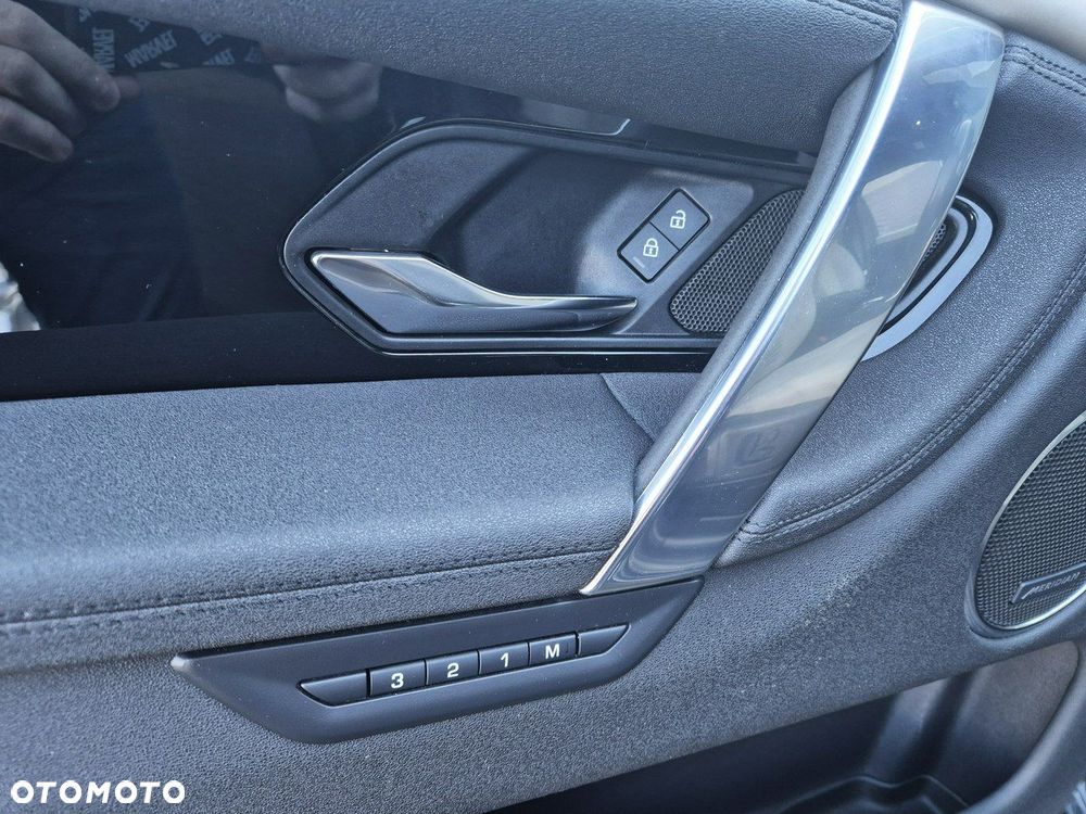 Land Rover Discovery Sport - 21