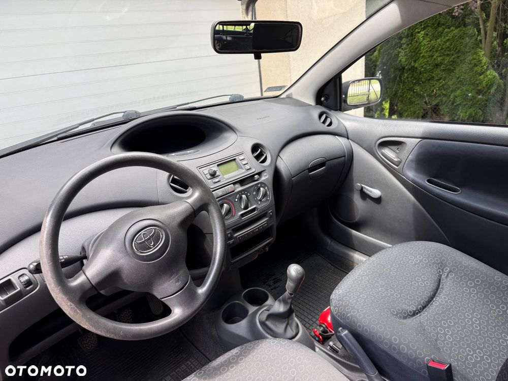 Toyota Yaris - 9