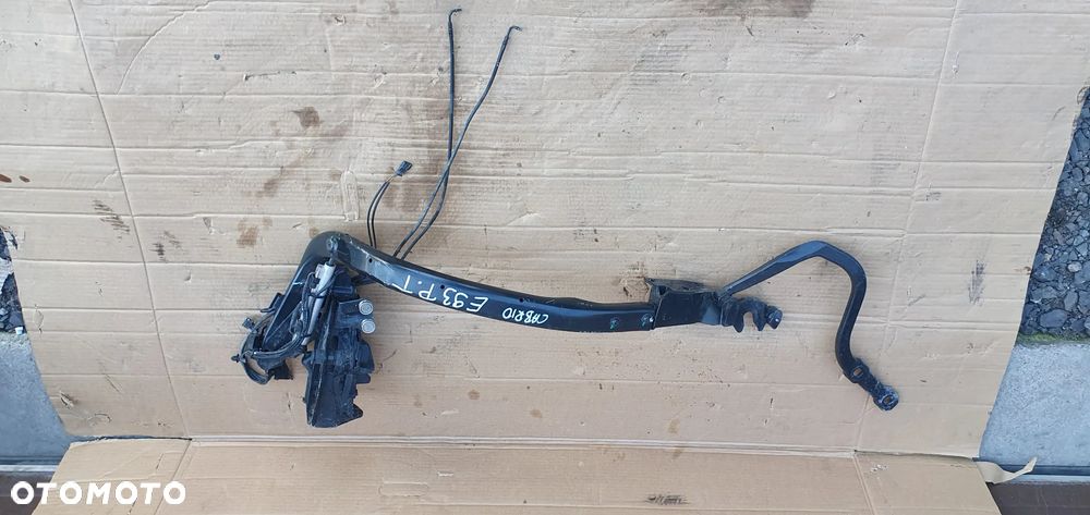 Zawias klapy bagażnika prawy tył BMW E93 Cabrio 1037410 - 1