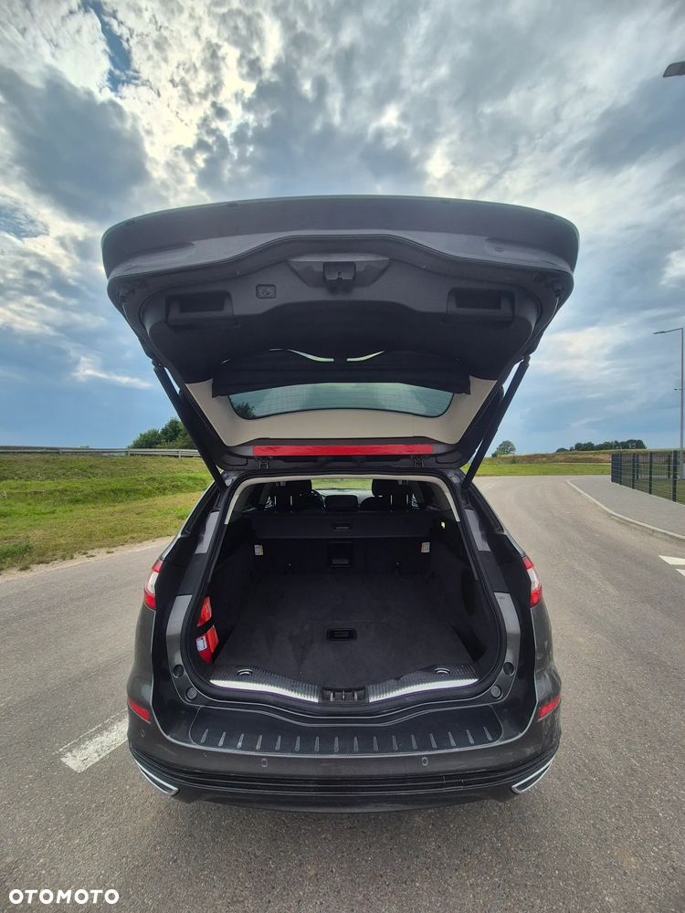 Ford Mondeo 2.0 TDCi Titanium - 23