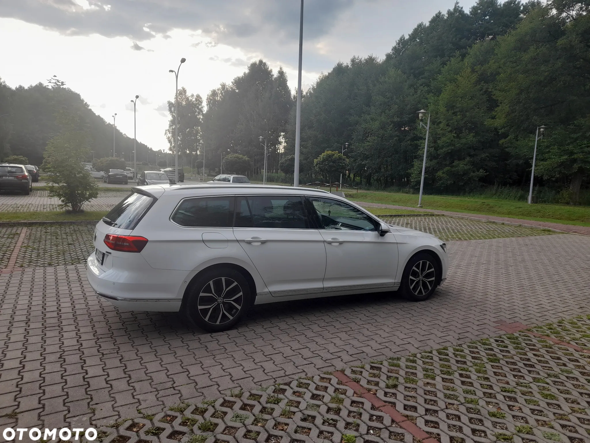 Volkswagen Passat 2.0 TDI BMT 4Mot Highline DSG - 18