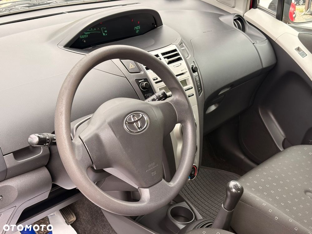 Toyota Yaris 1.3 Luna - 11
