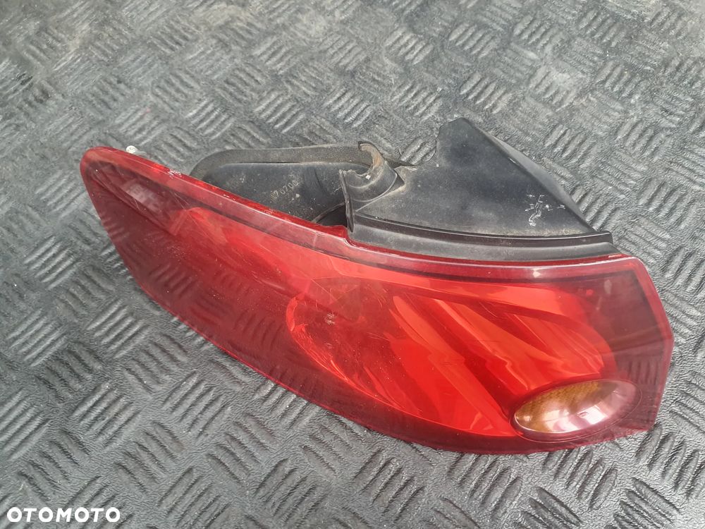 LAMPA TYŁ LEWA FIAT CROMA II KOMBI EUROPA 27490102 51727250 - 3