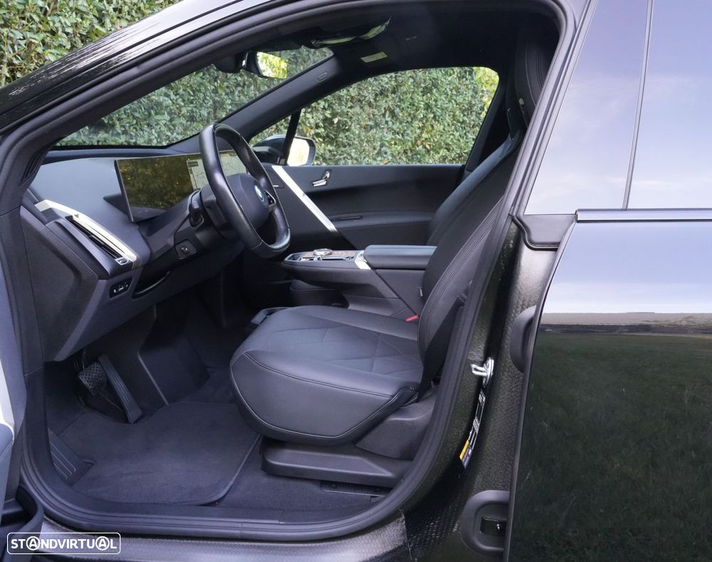 BMW iX xDrive 40 Pack Desportivo - 18