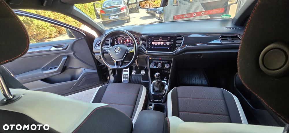 Volkswagen T-Roc 1.5 TSI OPF Life - 32