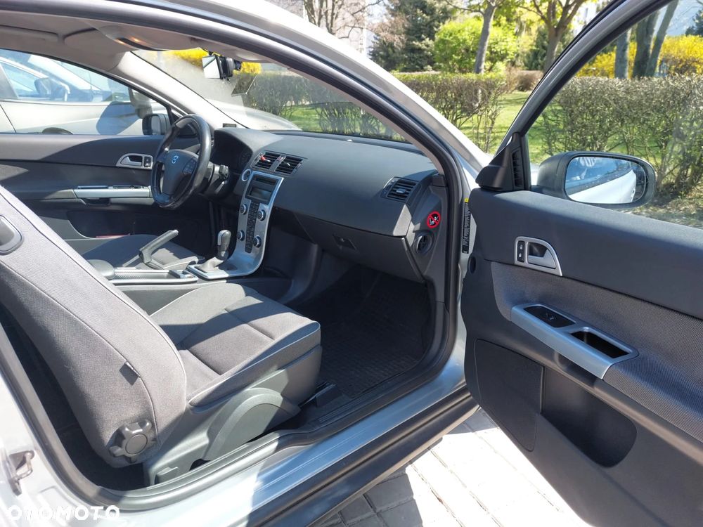 Volvo C30 1.6D Momentum - 6