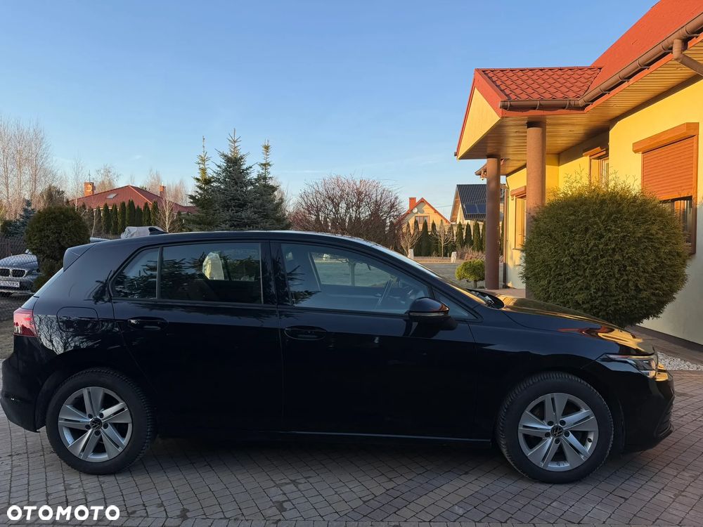 Volkswagen Golf 1.5 eTSI OPF DSG Life - 6