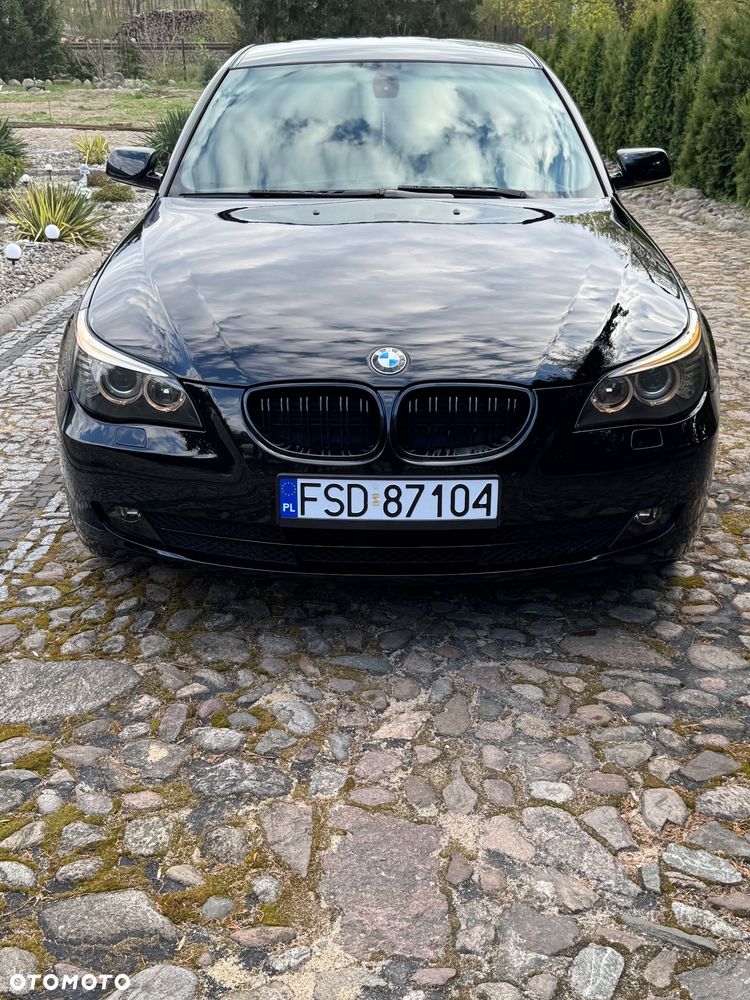 BMW Seria 5 520d Edition Exclusive - 1
