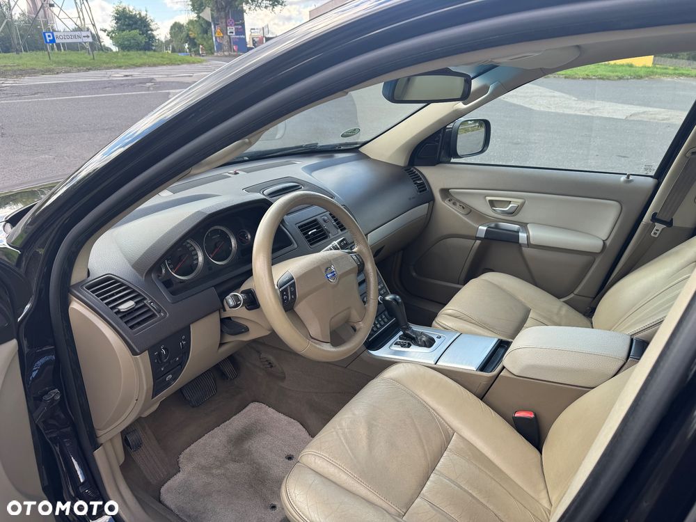 Volvo XC 90 - 7