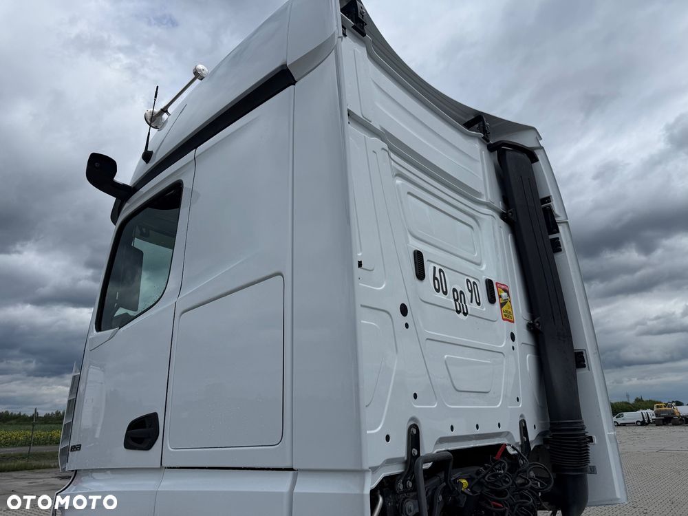 Mercedes-Benz ACTROS L 1853 / BIG SPACE / KABINA SALONKA / PEŁNE SPOILERY / NOWE OPONY / SUPER STAN / / / - 9