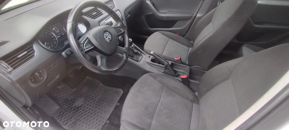 Skoda Octavia 1.6 TDI Active - 5