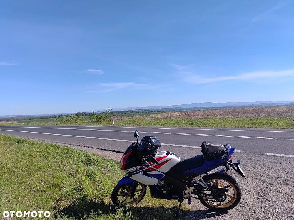 Honda CBR - 1
