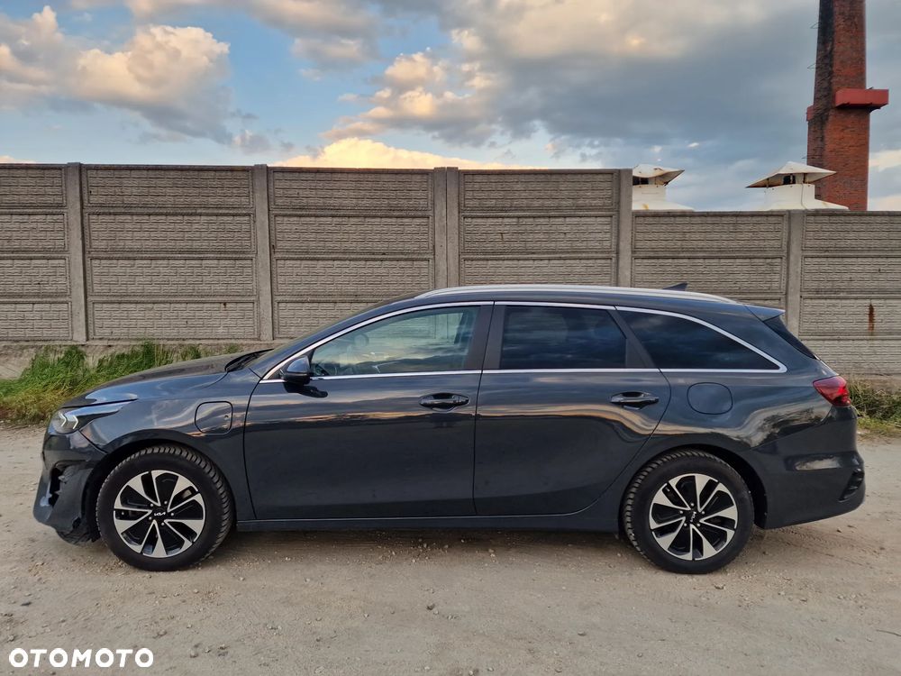 Kia Ceed - 4