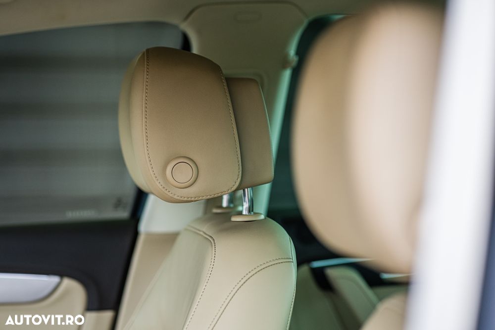 Volkswagen Passat - 11