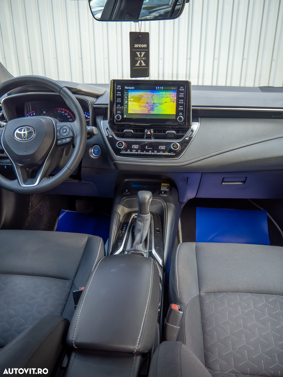 Toyota Corolla 2.0 HSD Exclusive Plus Bi-tone - 25