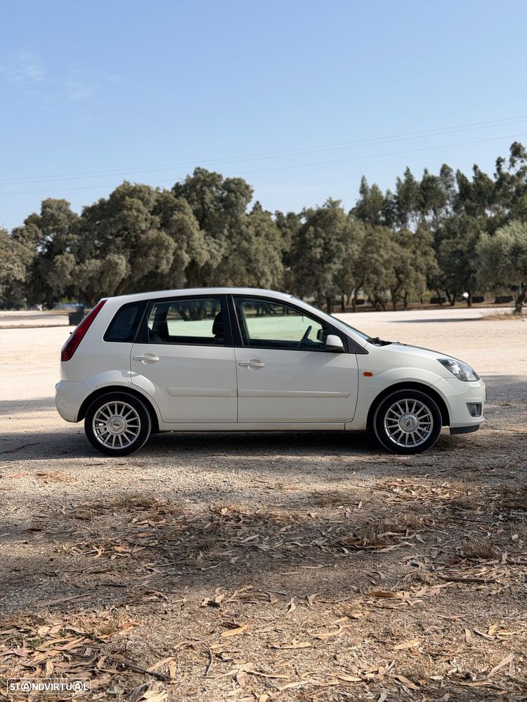 Ford Fiesta 1.4 TDCI Trend - 4