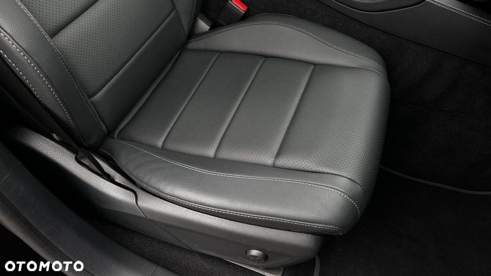 Mercedes-Benz GLE 300 d mHEV 4-Matic AMG Line - 29