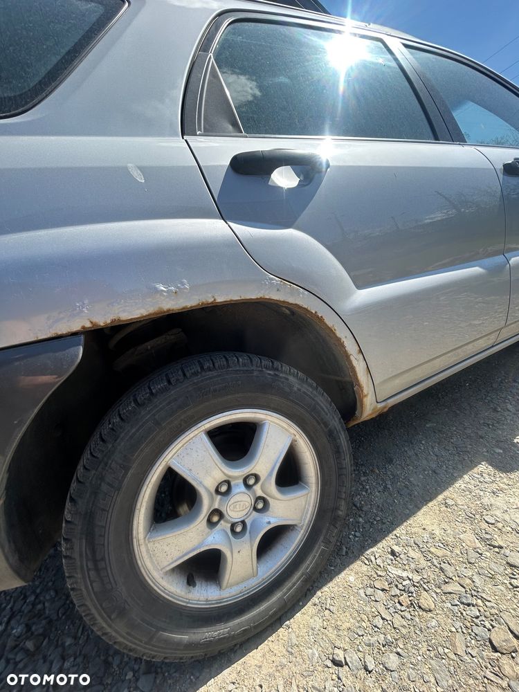 Kia Sportage 2.0 Tour - 8